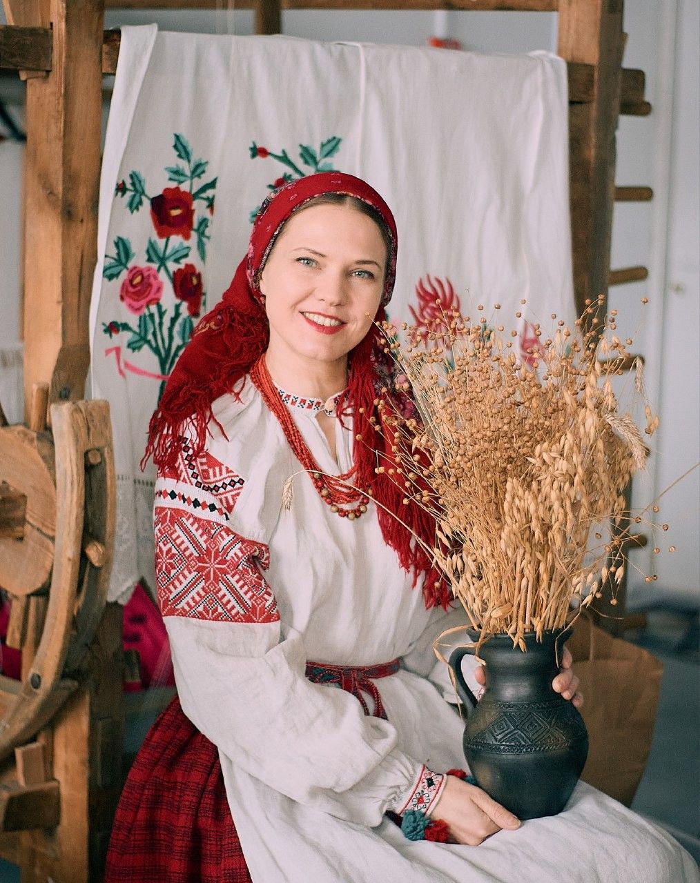 Women in Slavic costumes in Santo Domingo
