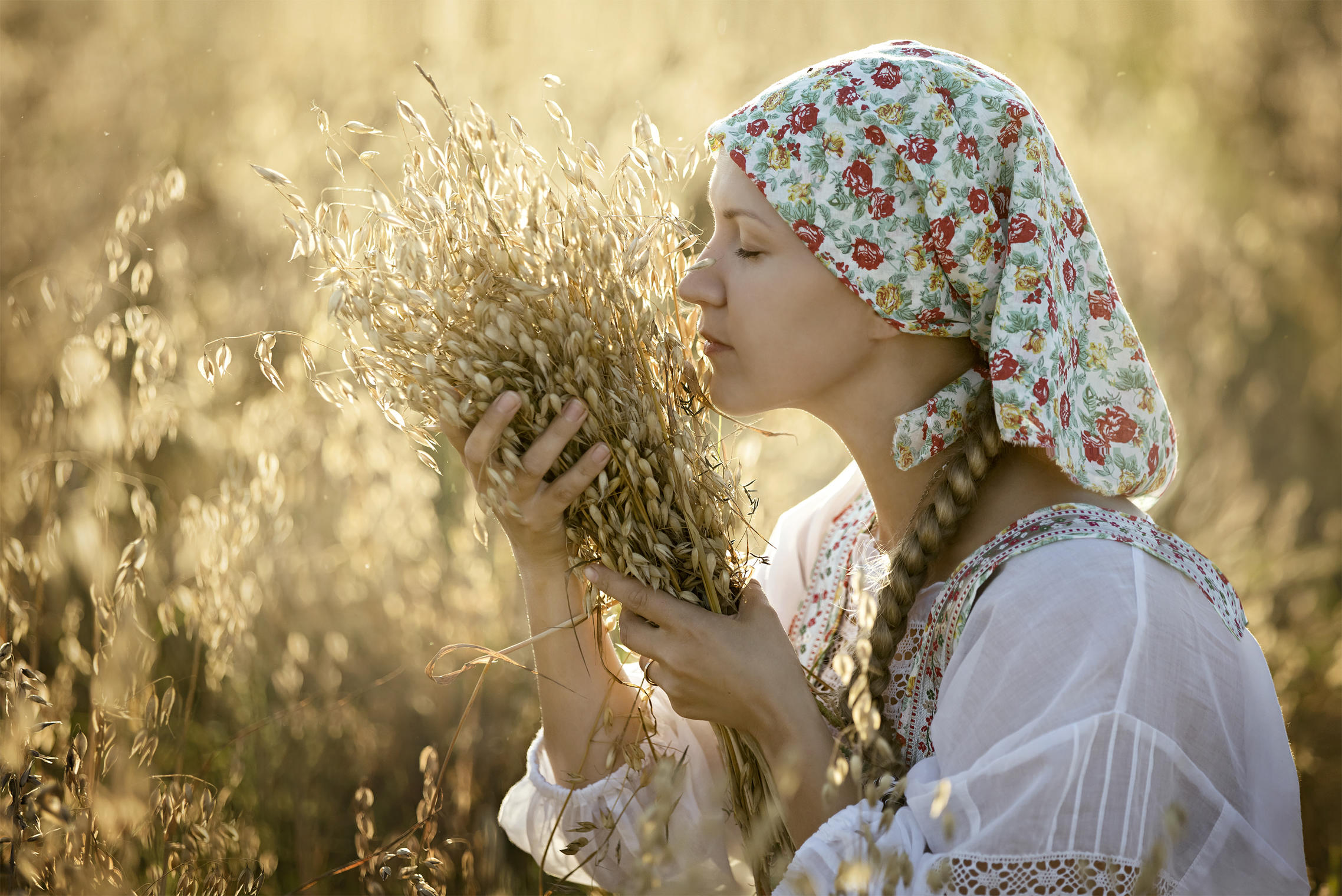 Photo Women in Slavic costumes in Santo Domingo